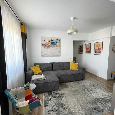 Cozy Apartment - Near Airport And Palas Mall Iasi Exteriör bild